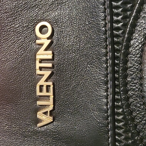 Authentic Valentino handbag - Picture 3 of 4